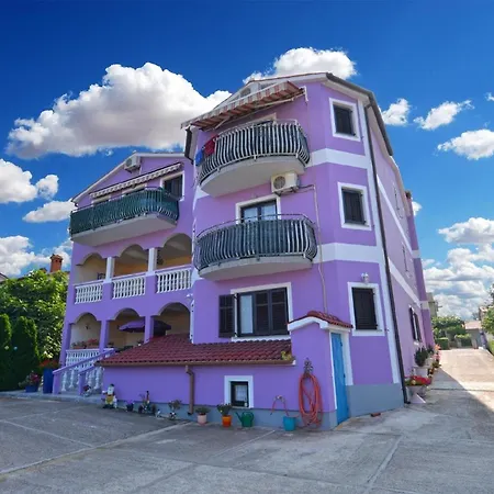 Fuer 4 Personen Ca 75 Qm In Peroj, Istrien Istrische Riviera Apartment Peroj